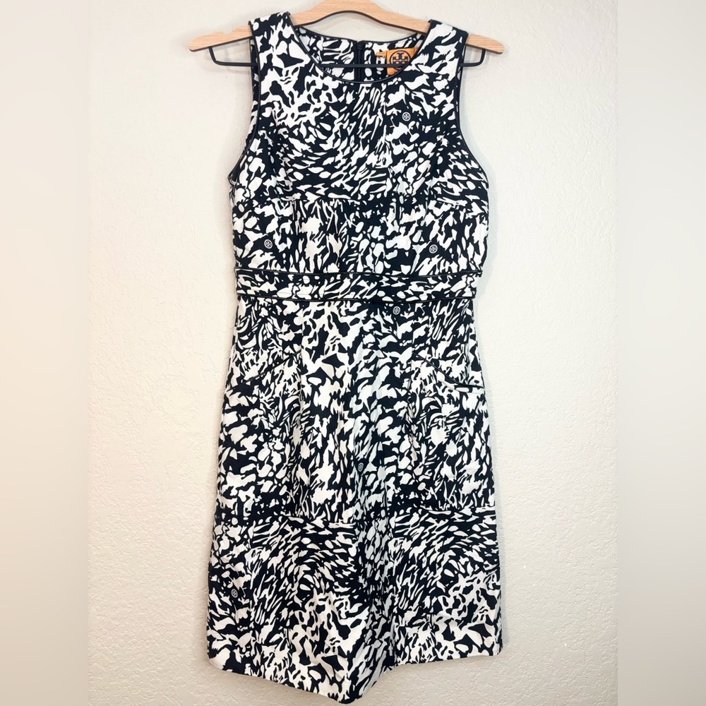 Tory Burch Silk Blend Pencil Dress Black and White Abstract Logo Print Size 6